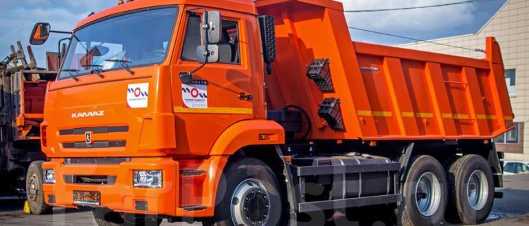 Самосвал КАМАЗ - лучший вариант спецтехники, которую можно арендовать