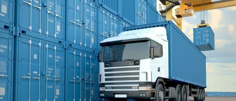 Перевозка грузов Москва-Санкт-Петербург: ЖД или автотранспорт?