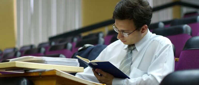 На что обратить особое внимание при написании кандидатской диссертации?