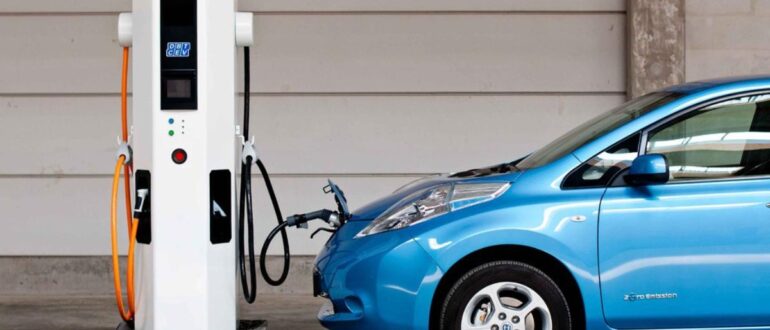 Будущее электромобилей: Технологии, которые изменят мир