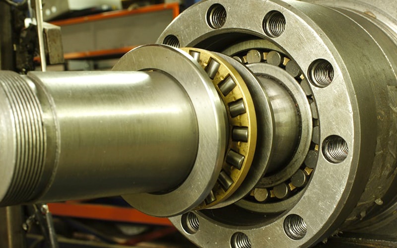 Подшипники в промышленности: ключевые элементы надежной работы оборудования