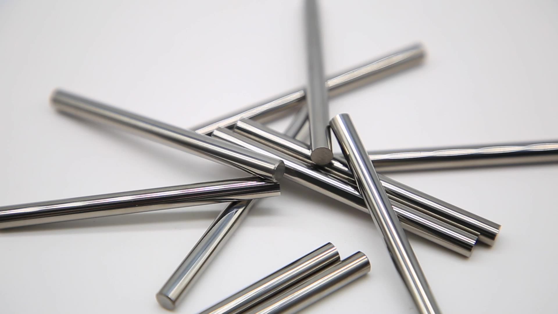 Что такое вольфрамовый пруток и почему он незаменим в высокотемпературных технологиях?