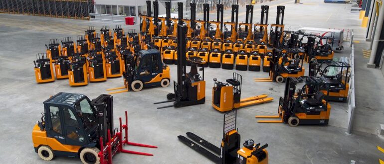 Какая техника необходима для работы склада