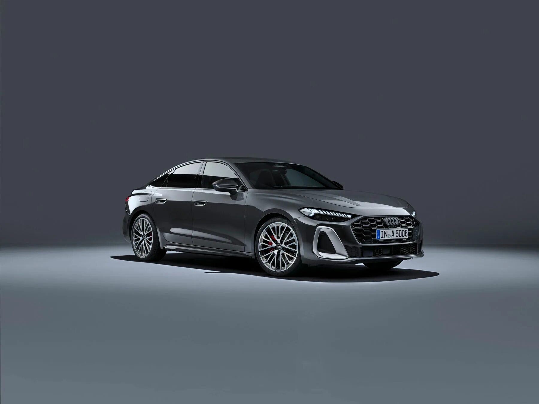 Четыре кольца уверенности: как Audi сохраняет премиум в эпоху перемен