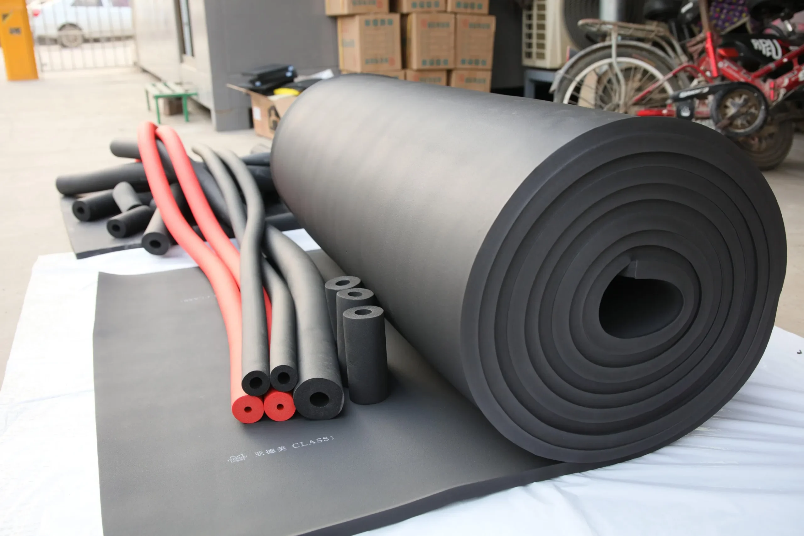 Резина, которая не горит: как огнестойкие эластомеры спасают промышленность